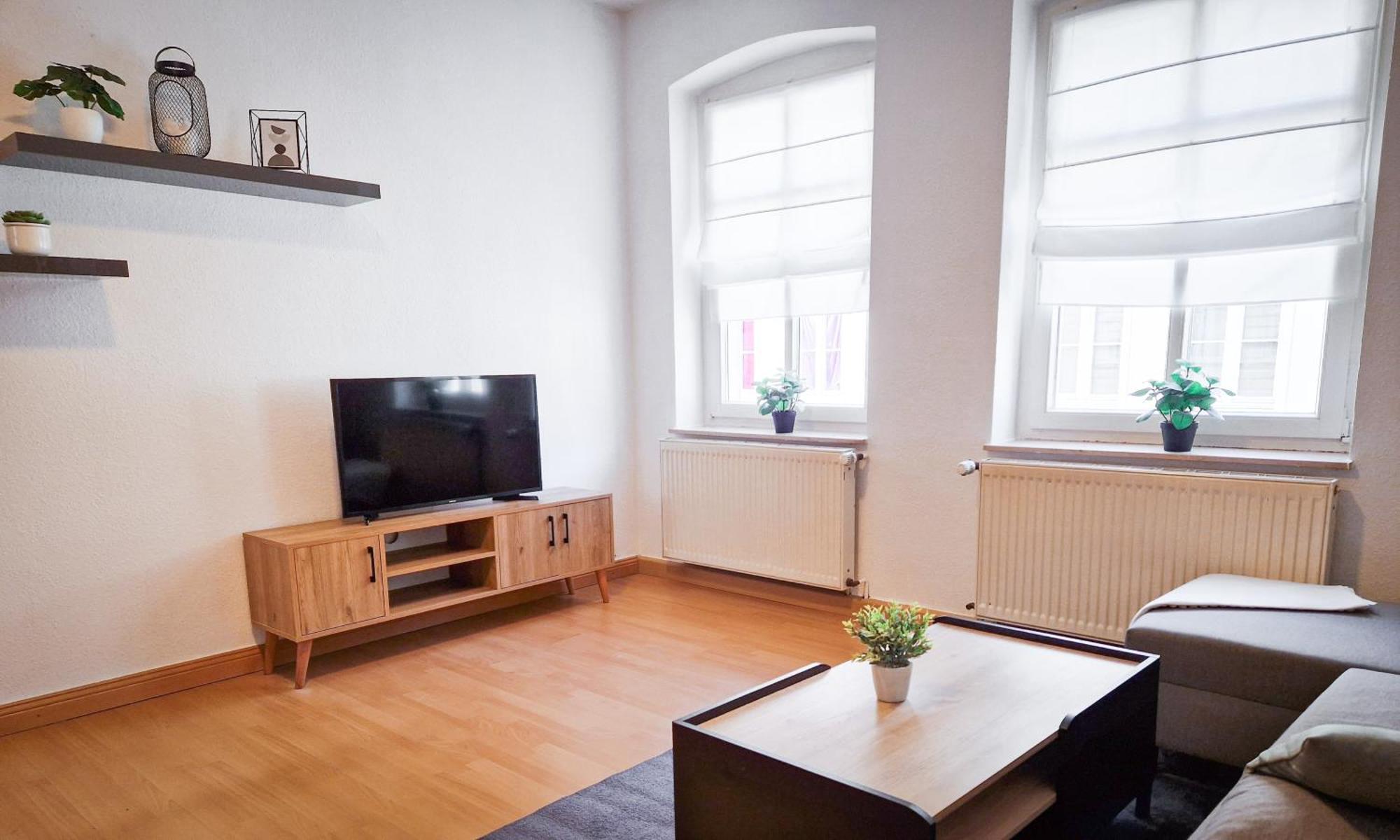 Grosszuegige Altstadtwohnung Lara Fuer 6 Personen Weissenfels Exterior photo